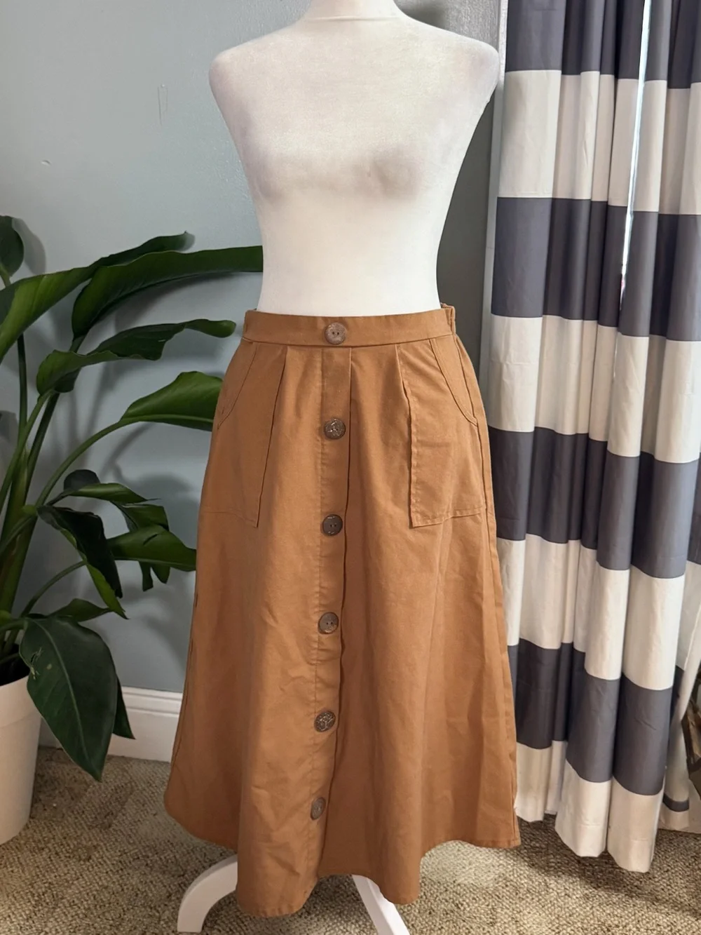 Modern Attraction Rust Brown Button Front Midi Skirt Size Medium - Picture 2 of 9